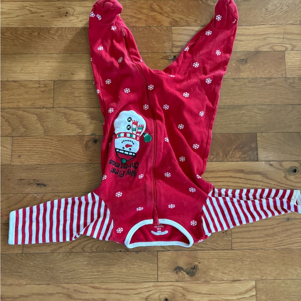 Festive Red Striped Santa Kids Pajama Set - Picture 5 of 15